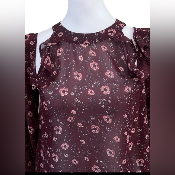 NWOT AEROPOSTALE Bloomsberry Maroon Cold Shoulder Floral Chiffon Blouse Small - Picture 4 of 9